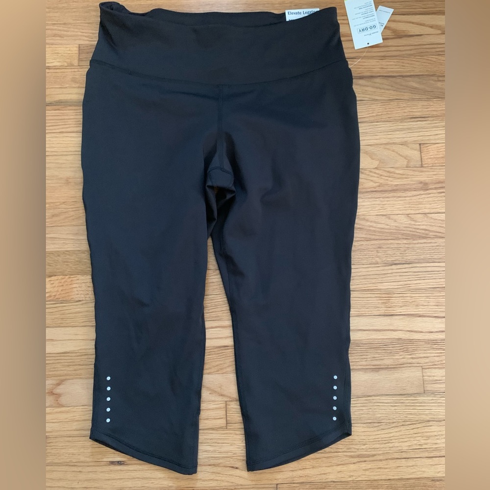 💙💙 Old Navy Elevate Legging High Rise- XL Petite- Crop